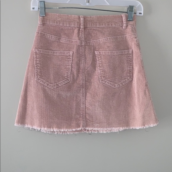Brandy Melville Skirt - Picture 2 of 2